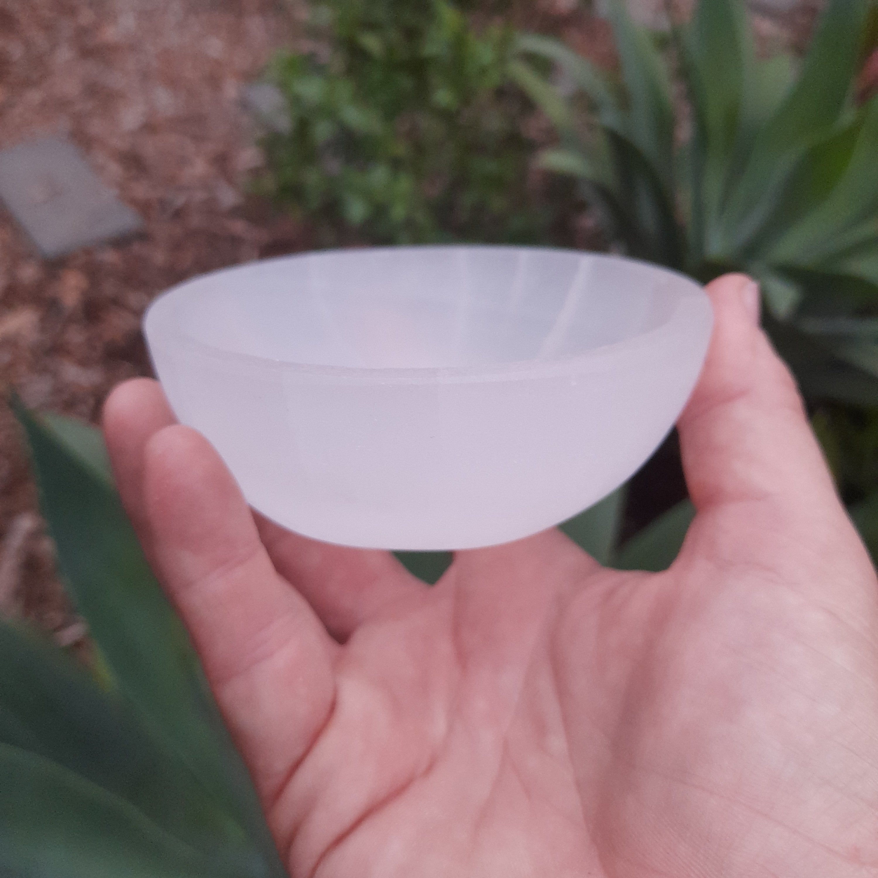 Selenite (Satin Spar) bowl 10cm