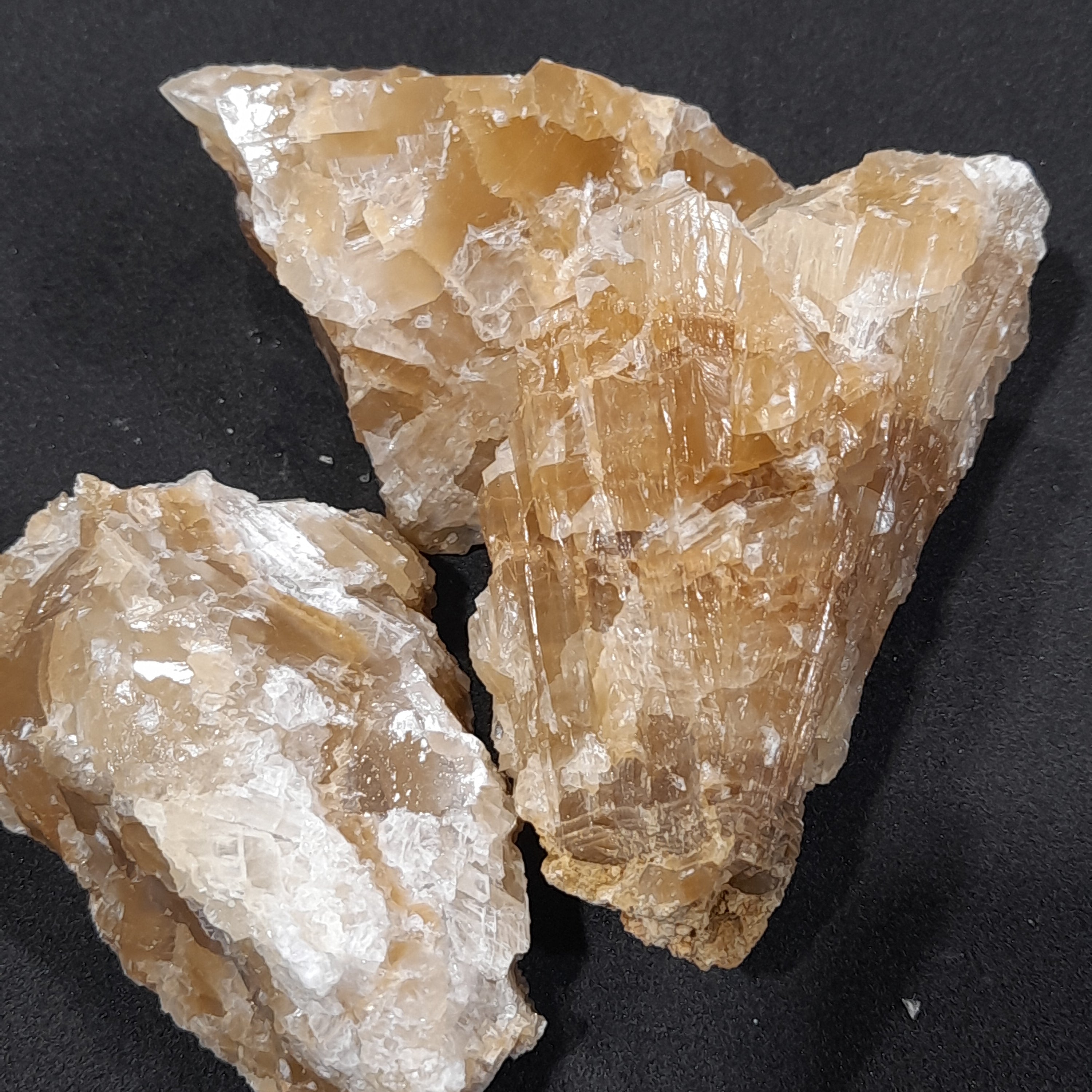 Calcite, Honey ~ Raw stone - Australian