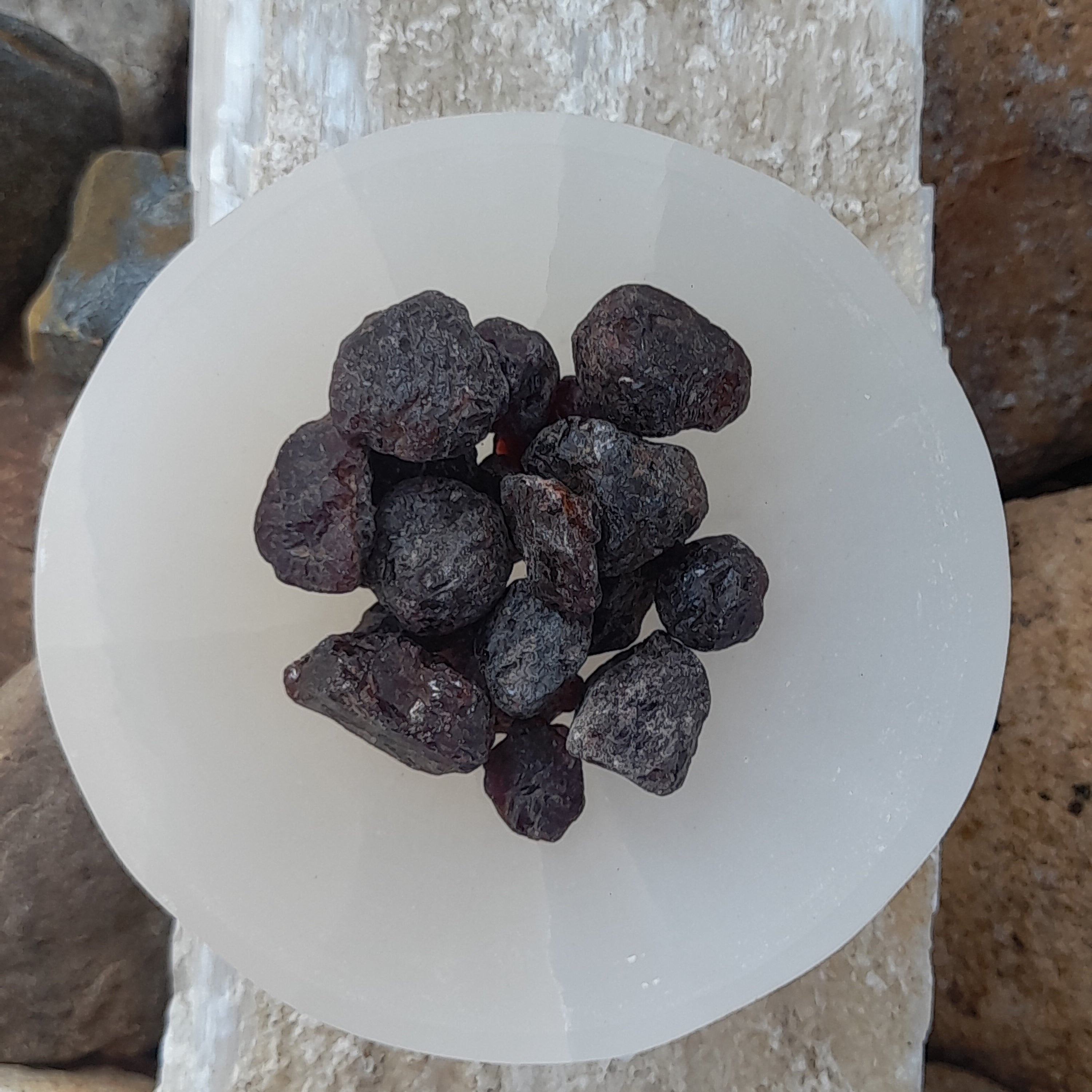 Garnet, Hessonite, raw chips 50g