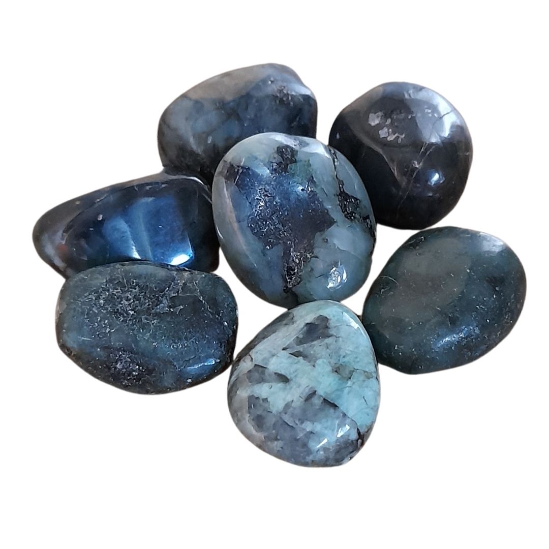 Emerald ~ Tumbled stone